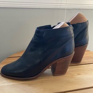 Loeffler Randall ankle booties size 6.5